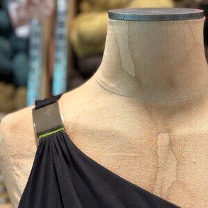 Max & Cleo Grecian Silhouette Black Size 4 Cocktail Dress